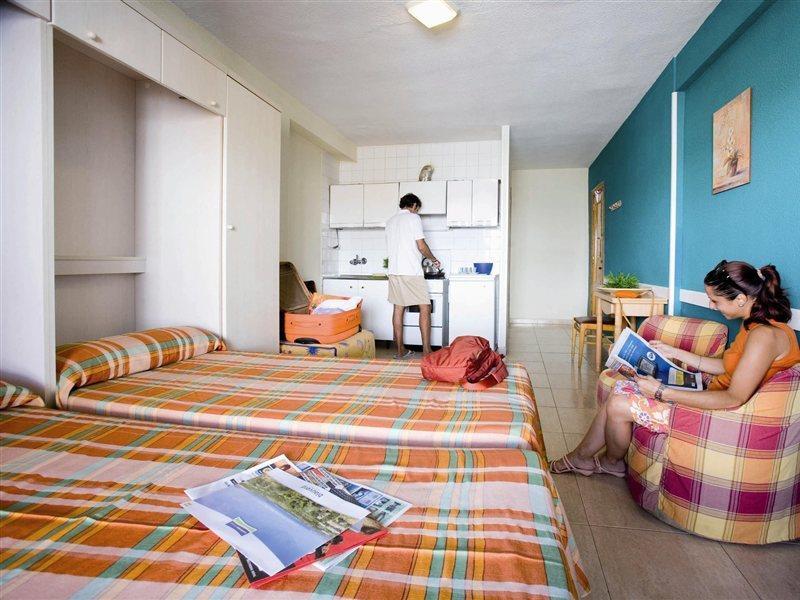Climia 2Sleep Apartments بينايدورم المظهر الخارجي الصورة